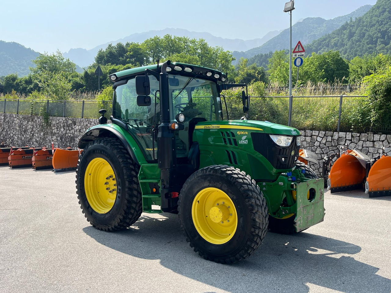 JOHN DEERE 6130R - Traktorius: foto 4 JOHN DEERE 6130R - Traktorius: foto 4