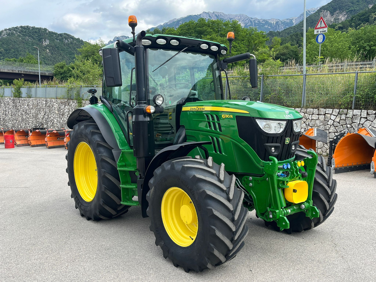 JOHN DEERE 6130R - Traktorius: foto 4 JOHN DEERE 6130R - Traktorius: foto 4