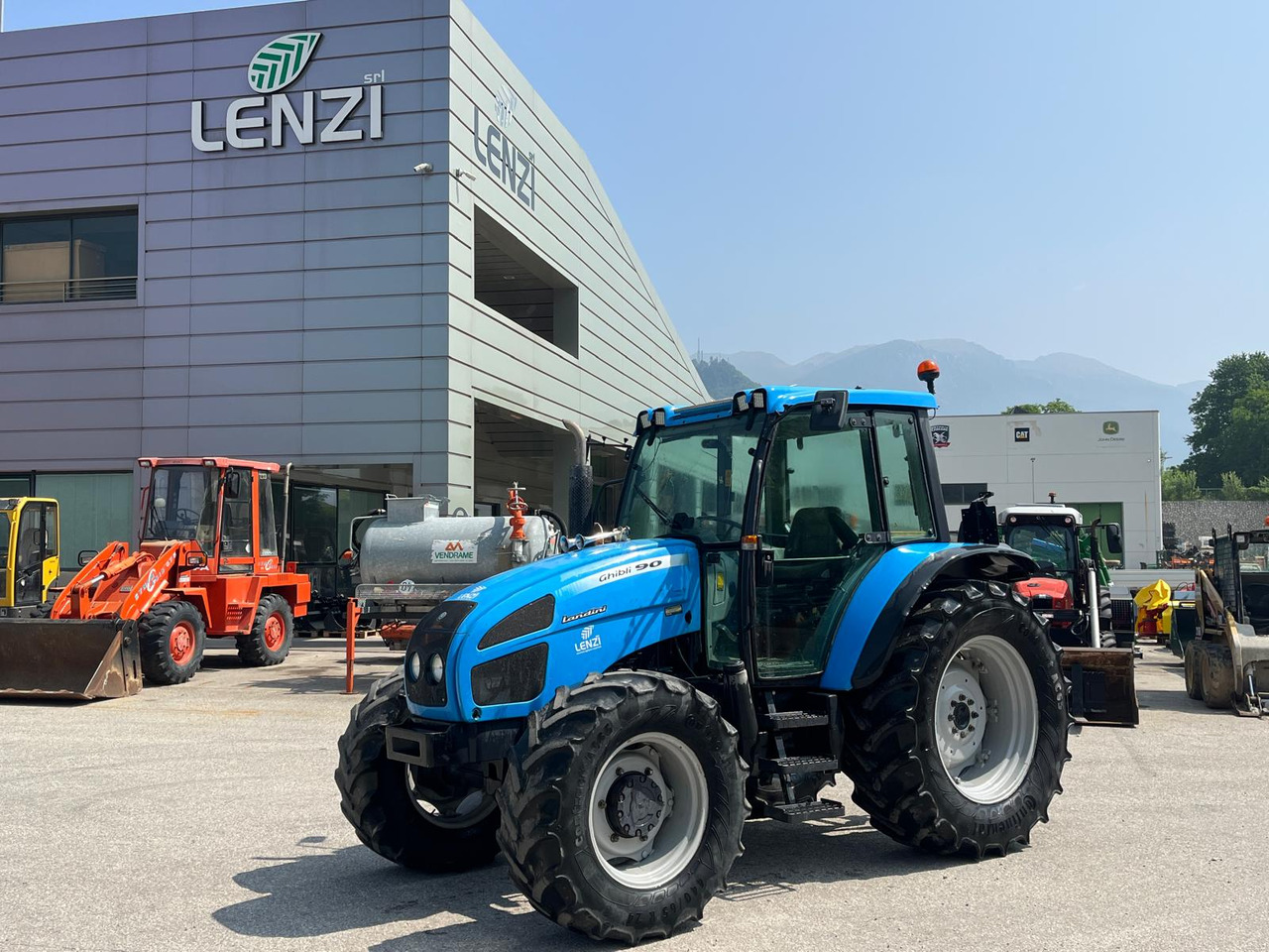 LANDINI GHIBLI 90 - Traktorius: foto 1 LANDINI GHIBLI 90 - Traktorius: foto 1