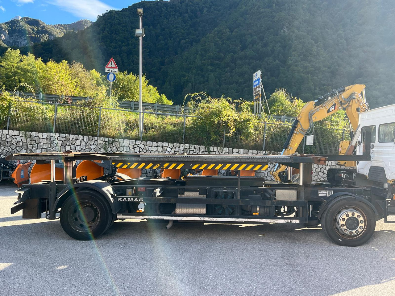 MERCEDES-BENZ KAMAG - Konteineris-vežimus/ Sukeisti kūną sunkvežimis: foto 5 MERCEDES-BENZ KAMAG - Konteineris-vežimus/ Sukeisti kūną sunkvežimis: foto 5