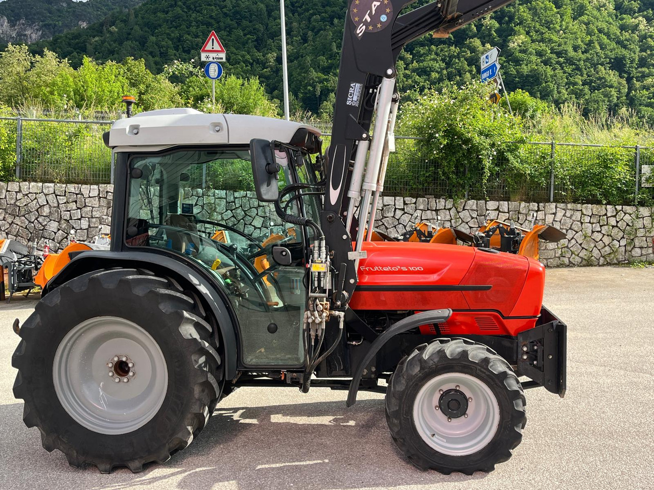 SAME FRUTTETO S 100 – CARICATORE - Traktorius: foto 5 SAME FRUTTETO S 100 – CARICATORE - Traktorius: foto 5
