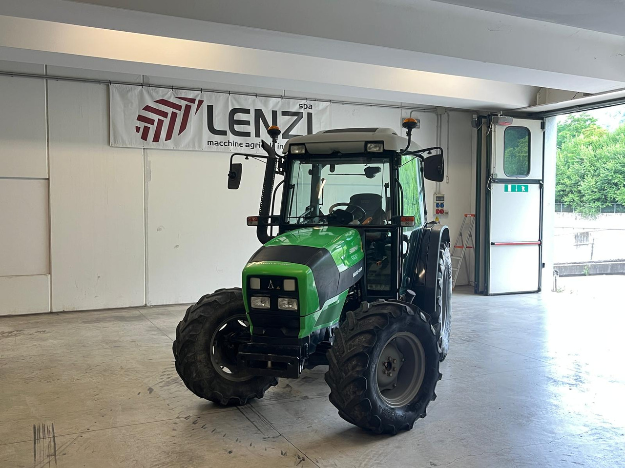 TRATTORE DEUTZ-FAHR 5100.4 D - Traktorius: foto 2 TRATTORE DEUTZ-FAHR 5100.4 D - Traktorius: foto 2