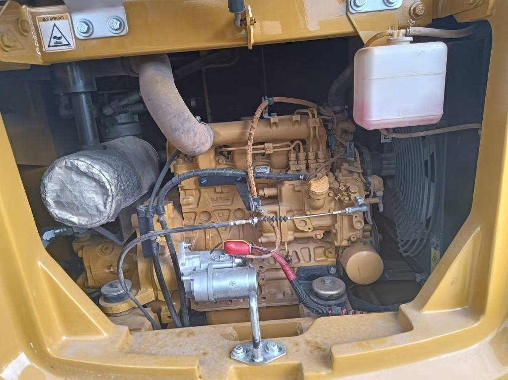 CAT 305.5 - Mini ekskavatorius: foto 3 CAT 305.5 - Mini ekskavatorius: foto 3