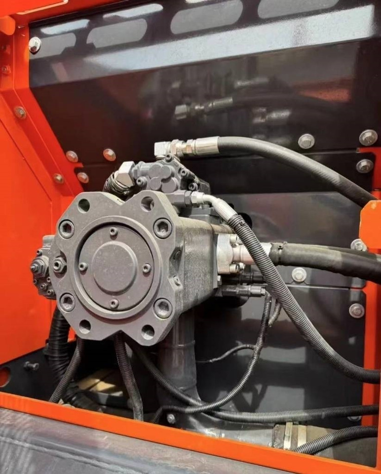 Doosan 225 DX - Vikšrinis ekskavatorius: foto 2 Doosan 225 DX - Vikšrinis ekskavatorius: foto 2