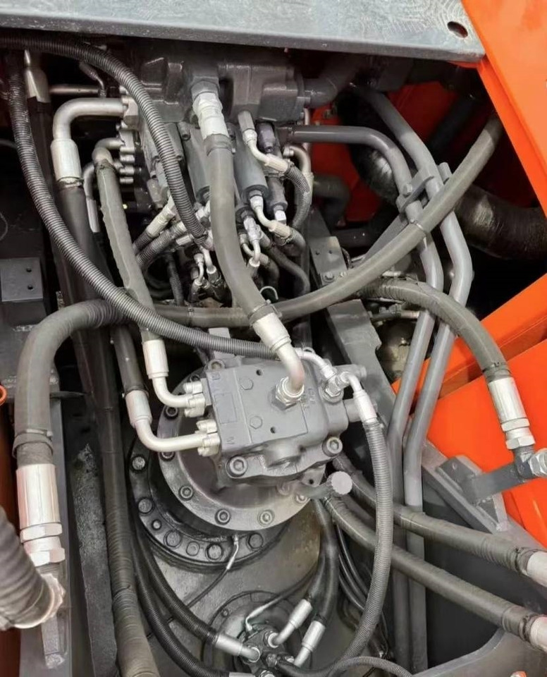 Doosan 225 DX - Vikšrinis ekskavatorius: foto 3 Doosan 225 DX - Vikšrinis ekskavatorius: foto 3