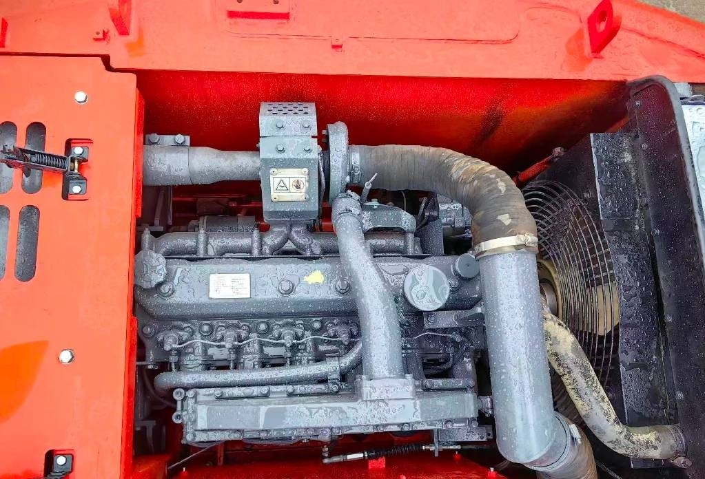 Doosan DX 140 - Vikšrinis ekskavatorius: foto 3 Doosan DX 140 - Vikšrinis ekskavatorius: foto 3