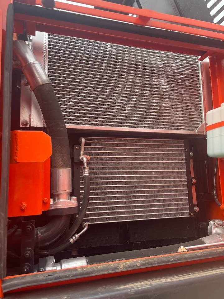 Doosan DX 225 - Vikšrinis ekskavatorius: foto 4 Doosan DX 225 - Vikšrinis ekskavatorius: foto 4