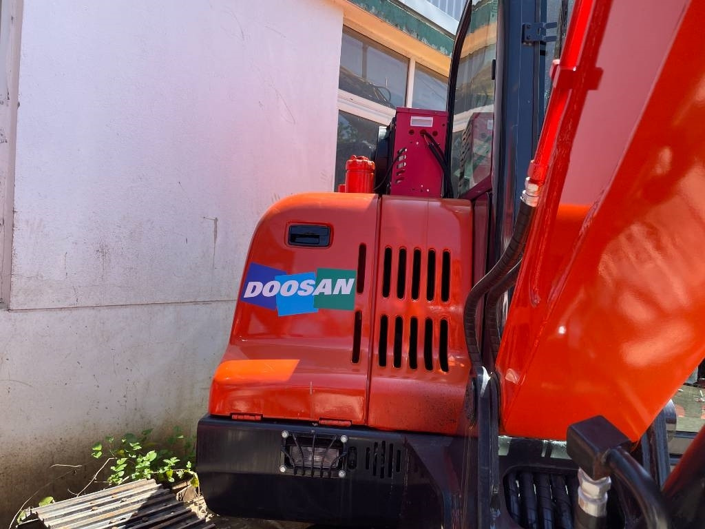 Doosan DX 60  - Vikšrinis ekskavatorius: foto 2 Doosan DX 60  - Vikšrinis ekskavatorius: foto 2