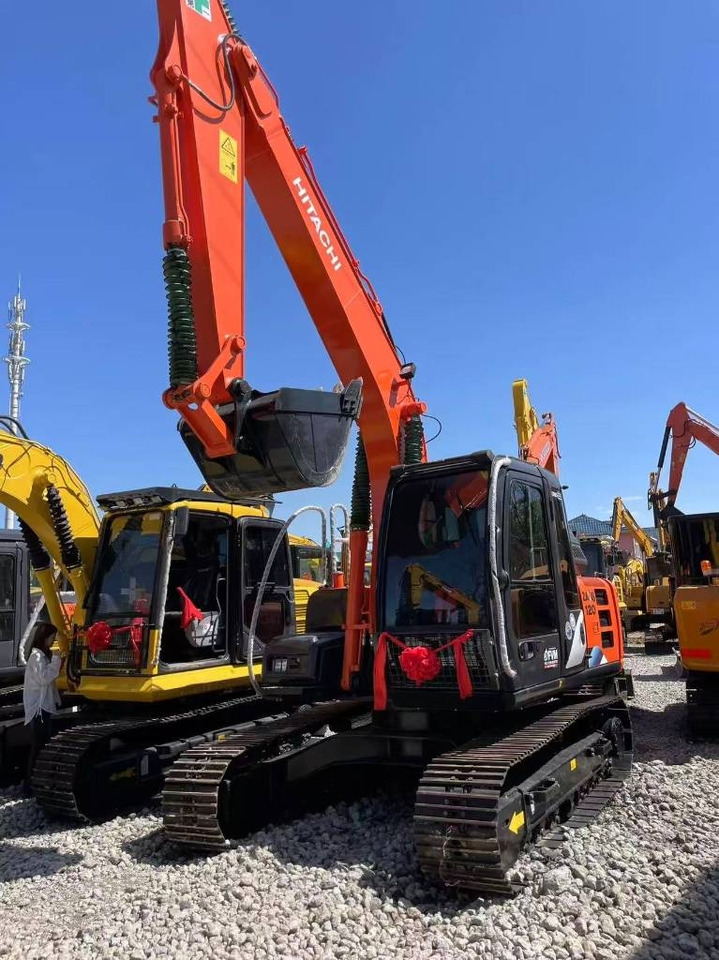 Hitachi ZX 120 - Vikšrinis ekskavatorius: foto 1 Hitachi ZX 120 - Vikšrinis ekskavatorius: foto 1