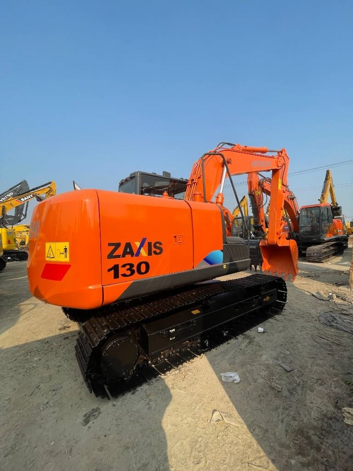 Hitachi ZX 130 H - Vikšrinis ekskavatorius: foto 1 Hitachi ZX 130 H - Vikšrinis ekskavatorius: foto 1