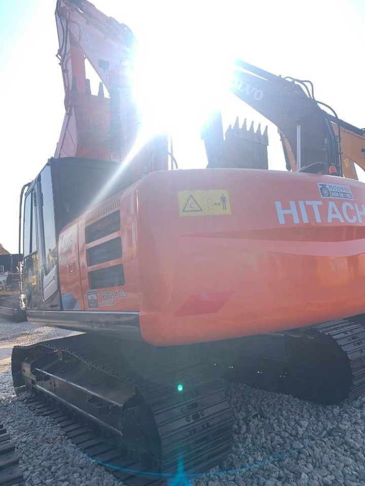 Hitachi Zaxis 200 LC - Vikšrinis ekskavatorius: foto 5 Hitachi Zaxis 200 LC - Vikšrinis ekskavatorius: foto 5