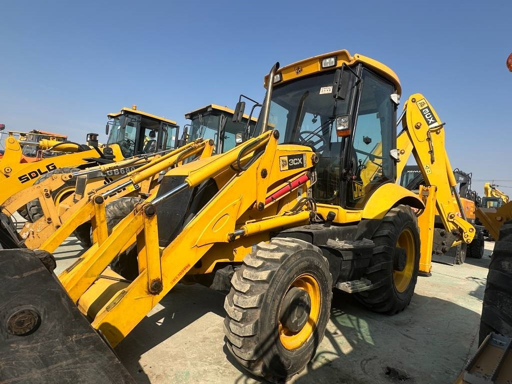 JCB 3 CX - Ekskavatorius-krautuvas: foto 5 JCB 3 CX - Ekskavatorius-krautuvas: foto 5