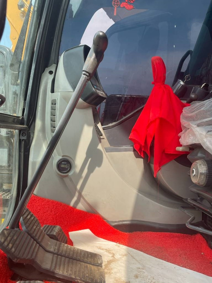 Kobelco SK 75 - Vikšrinis ekskavatorius: foto 4 Kobelco SK 75 - Vikšrinis ekskavatorius: foto 4