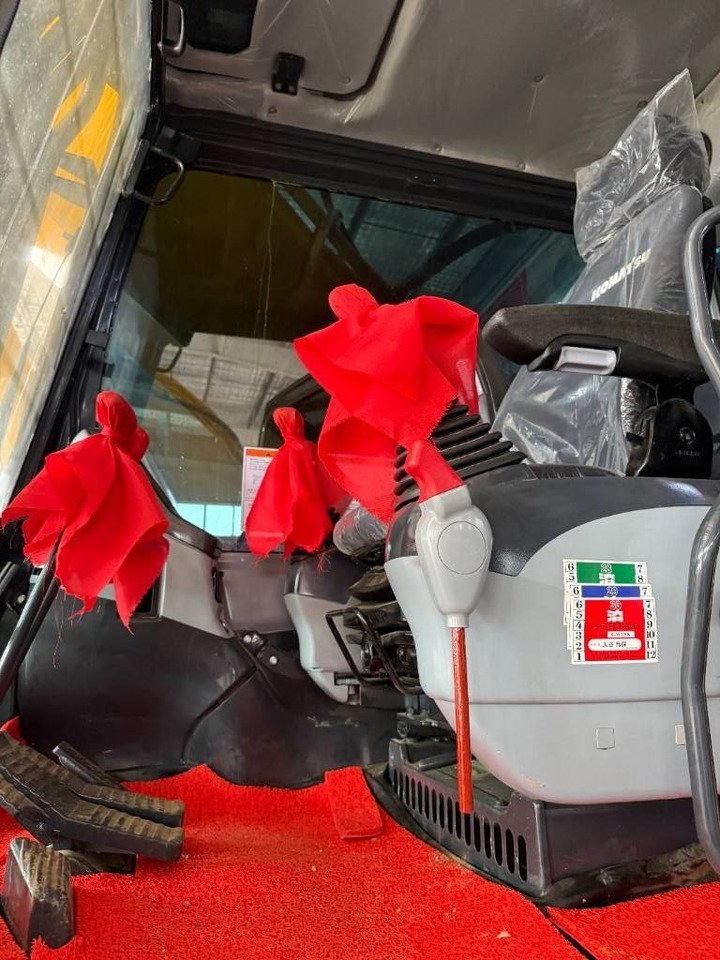 Komatsu 350 - Vikšrinis ekskavatorius: foto 3 Komatsu 350 - Vikšrinis ekskavatorius: foto 3