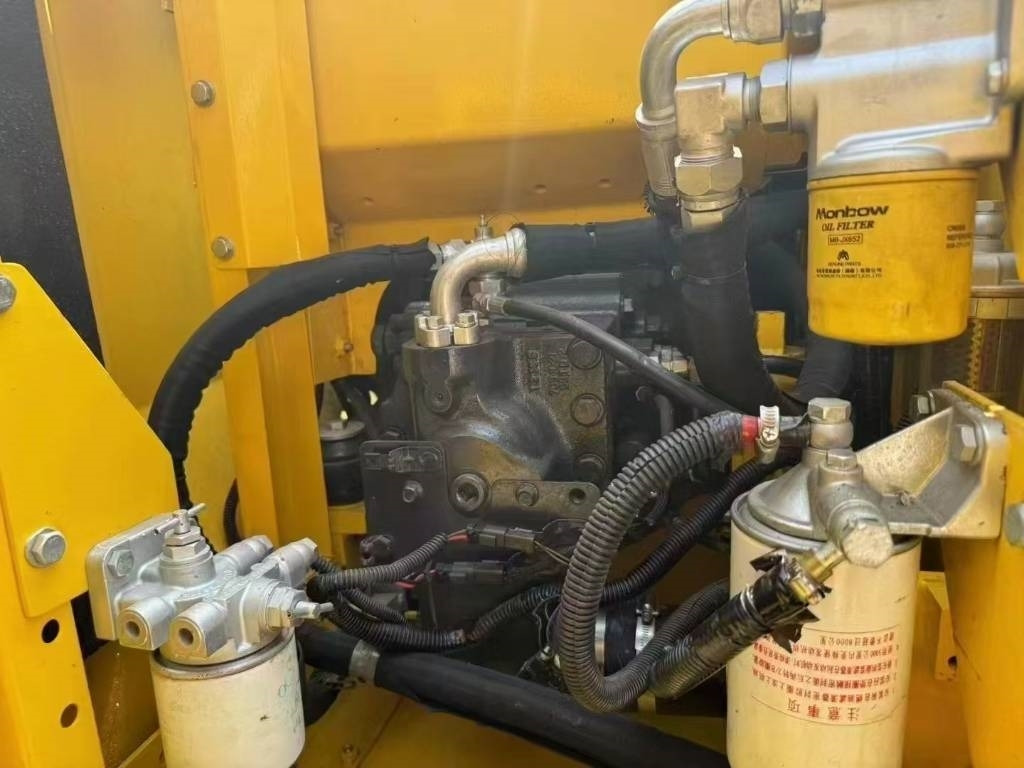 Komatsu PC 130 - Vikšrinis ekskavatorius: foto 3 Komatsu PC 130 - Vikšrinis ekskavatorius: foto 3