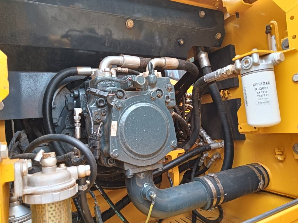 Komatsu PC 160 - Vikšrinis ekskavatorius: foto 5 Komatsu PC 160 - Vikšrinis ekskavatorius: foto 5