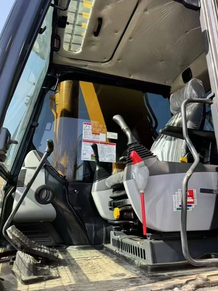 Komatsu PC 400-8 - Vikšrinis ekskavatorius: foto 5 Komatsu PC 400-8 - Vikšrinis ekskavatorius: foto 5