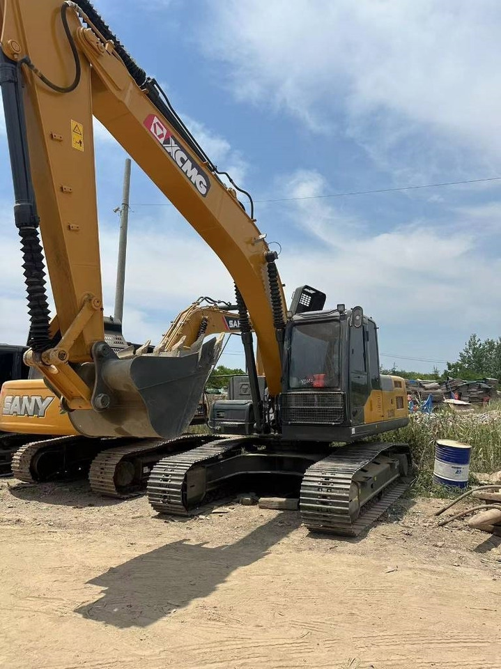 XCMG XE 215 DA - Vikšrinis ekskavatorius: foto 1 XCMG XE 215 DA - Vikšrinis ekskavatorius: foto 1