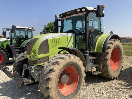 Claas ARES 697 ATZ - Traktorius: foto 1 Claas ARES 697 ATZ - Traktorius: foto 1