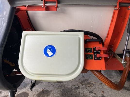 Kuhn METRIS 4100 - Prikabinamas purkštuvas: foto 4 Kuhn METRIS 4100 - Prikabinamas purkštuvas: foto 4