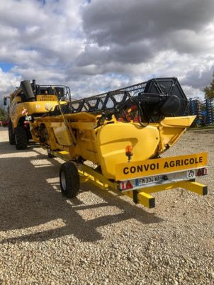 New Holland CR 7.90 - Derliaus nuėmimo kombainas: foto 5 New Holland CR 7.90 - Derliaus nuėmimo kombainas: foto 5