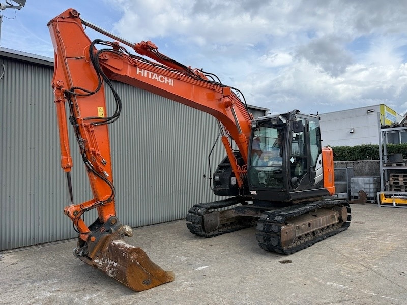 Hitachi ZX 135 US-5B - Vikšrinis ekskavatorius: foto 4 Hitachi ZX 135 US-5B - Vikšrinis ekskavatorius: foto 4