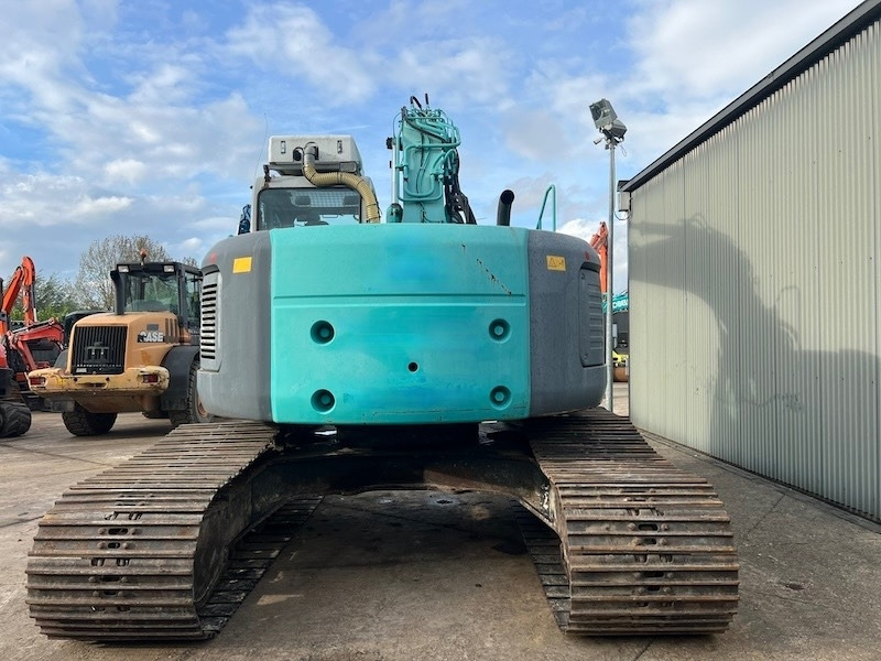 Kobelco SK 235 SR LC - Vikšrinis ekskavatorius: foto 3 Kobelco SK 235 SR LC - Vikšrinis ekskavatorius: foto 3