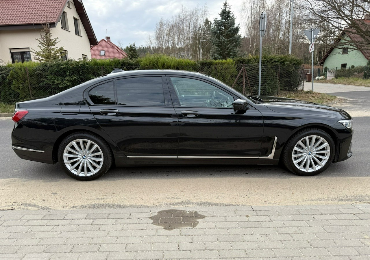 BMW SERIA 7 II (G11/G12) BMW SERIA 7 740d Xdrive 340KM Luxury+Exclusive Masaże Adaptiv Oś Lasery 2022 FV2 - Sedanas: foto 2 BMW SERIA 7 II (G11/G12) BMW SERIA 7 740d Xdrive 340KM Luxury+Exclusive Masaże Adaptiv Oś Lasery 2022 FV2 - Sedanas: foto 2