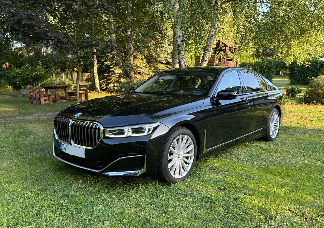 BMW SERIA 7 II (G11/G12) BMW SERIA 7 740d Xdrive 340KM Luxury+Exclusive Masaże Adaptiv Oś Lasery 2022 FV2 - Sedanas: foto 3 BMW SERIA 7 II (G11/G12) BMW SERIA 7 740d Xdrive 340KM Luxury+Exclusive Masaże Adaptiv Oś Lasery 2022 FV2 - Sedanas: foto 3