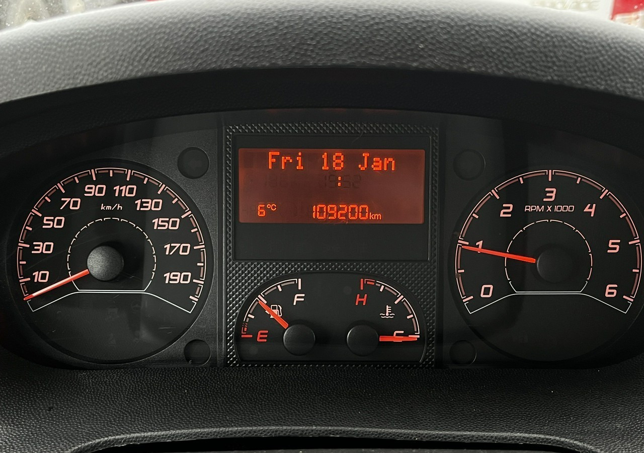 Citroen Jumper Jumper 2.2-140KM Długi Wysoki Klima Kamera 106tkm Model 2022 - Krovininis mikroautobusas: foto 4 Citroen Jumper Jumper 2.2-140KM Długi Wysoki Klima Kamera 106tkm Model 2022 - Krovininis mikroautobusas: foto 4