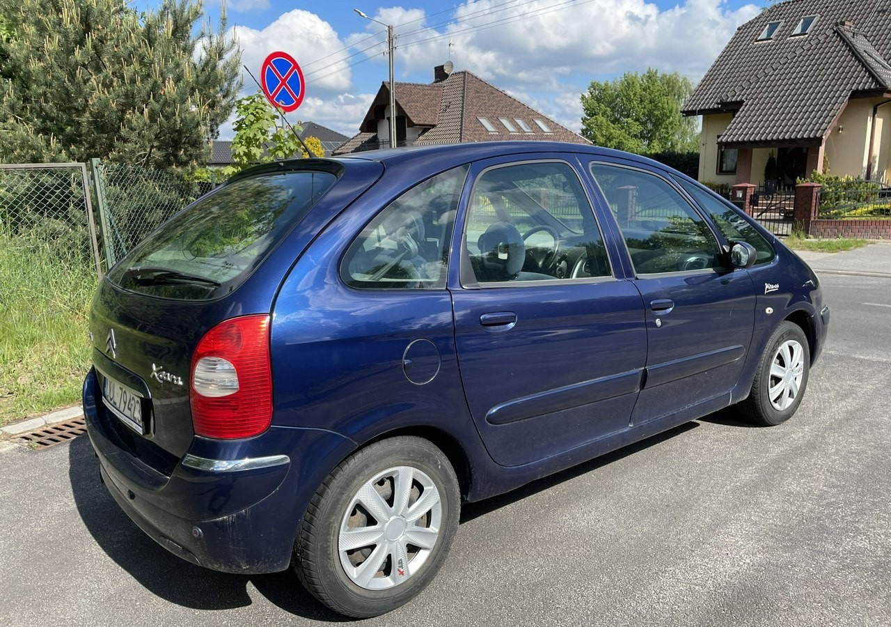 Citroen Xsara Picasso Citroen Xsara Picasso 1.6HDI-110KM Klima tempomat 2006 - Lengvasis automobilis: foto 4 Citroen Xsara Picasso Citroen Xsara Picasso 1.6HDI-110KM Klima tempomat 2006 - Lengvasis automobilis: foto 4