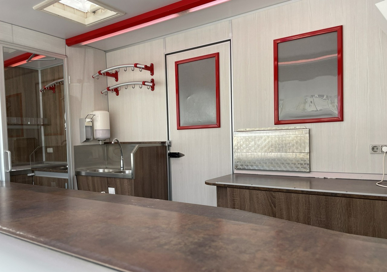 Fiat Ducato Autosklep Gastronomiczny Food Truck Foodtruck sklep W-zasil 2015 - Autoparduotuvė: foto 2 Fiat Ducato Autosklep Gastronomiczny Food Truck Foodtruck sklep W-zasil 2015 - Autoparduotuvė: foto 2