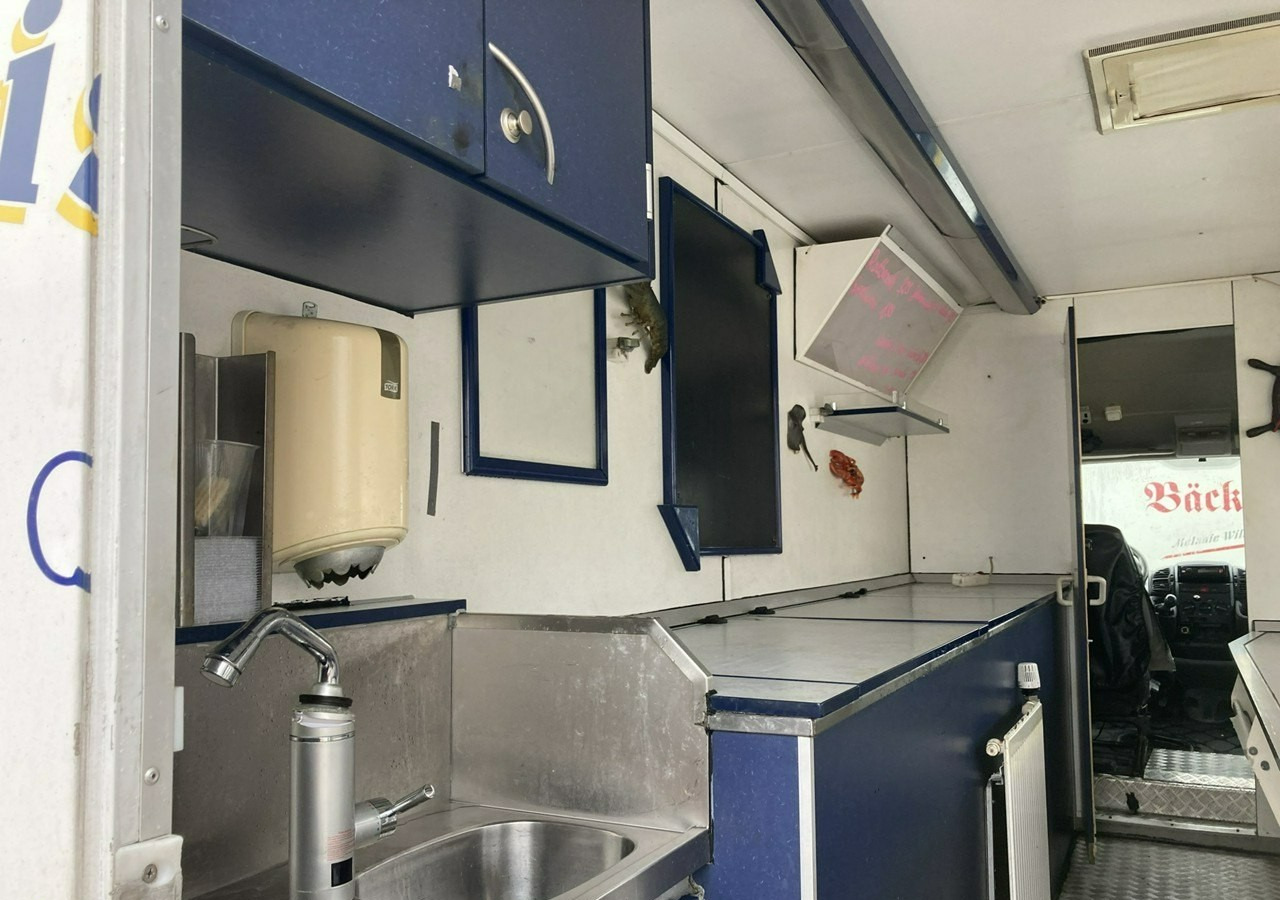 Fiat Ducato Autosklep mięso-ryba Gastronomiczny Food Truck Foodtruck sklep 2004 - Autoparduotuvė, Komercinis automobilis: foto 4 Fiat Ducato Autosklep mięso-ryba Gastronomiczny Food Truck Foodtruck sklep 2004 - Autoparduotuvė, Komercinis automobilis: foto 4