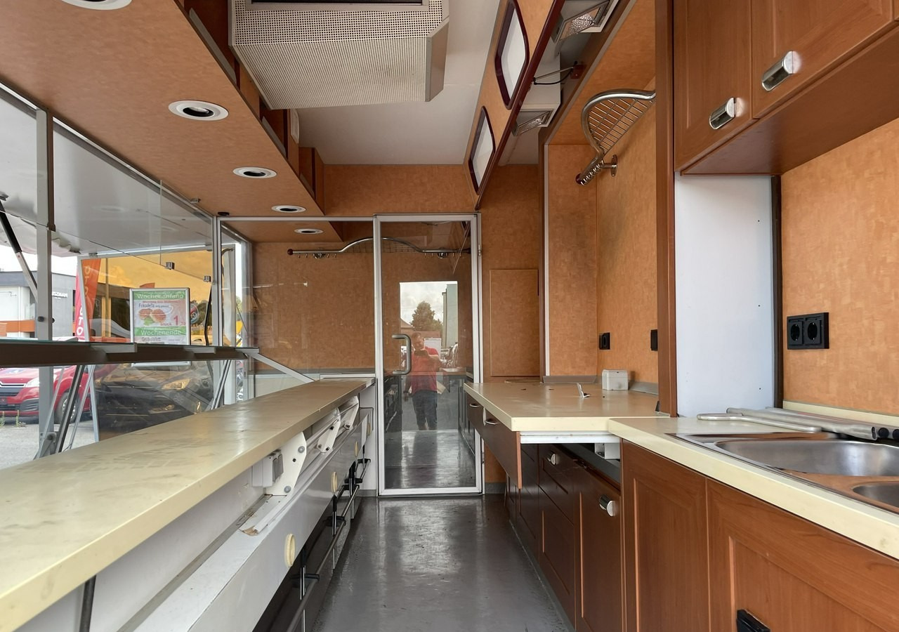 Fiat Ducato Autosklep wędlin Gastronomiczny Food Truck Foodtruck 55122km Borco20 - Autoparduotuvė: foto 2 Fiat Ducato Autosklep wędlin Gastronomiczny Food Truck Foodtruck 55122km Borco20 - Autoparduotuvė: foto 2