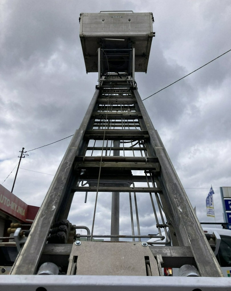 Inna Inny Drabina dekarska winda budowlana zwyżka podnośnik koszowy HD20 Boeck - Kėlimo platforma: foto 3 Inna Inny Drabina dekarska winda budowlana zwyżka podnośnik koszowy HD20 Boeck - Kėlimo platforma: foto 3