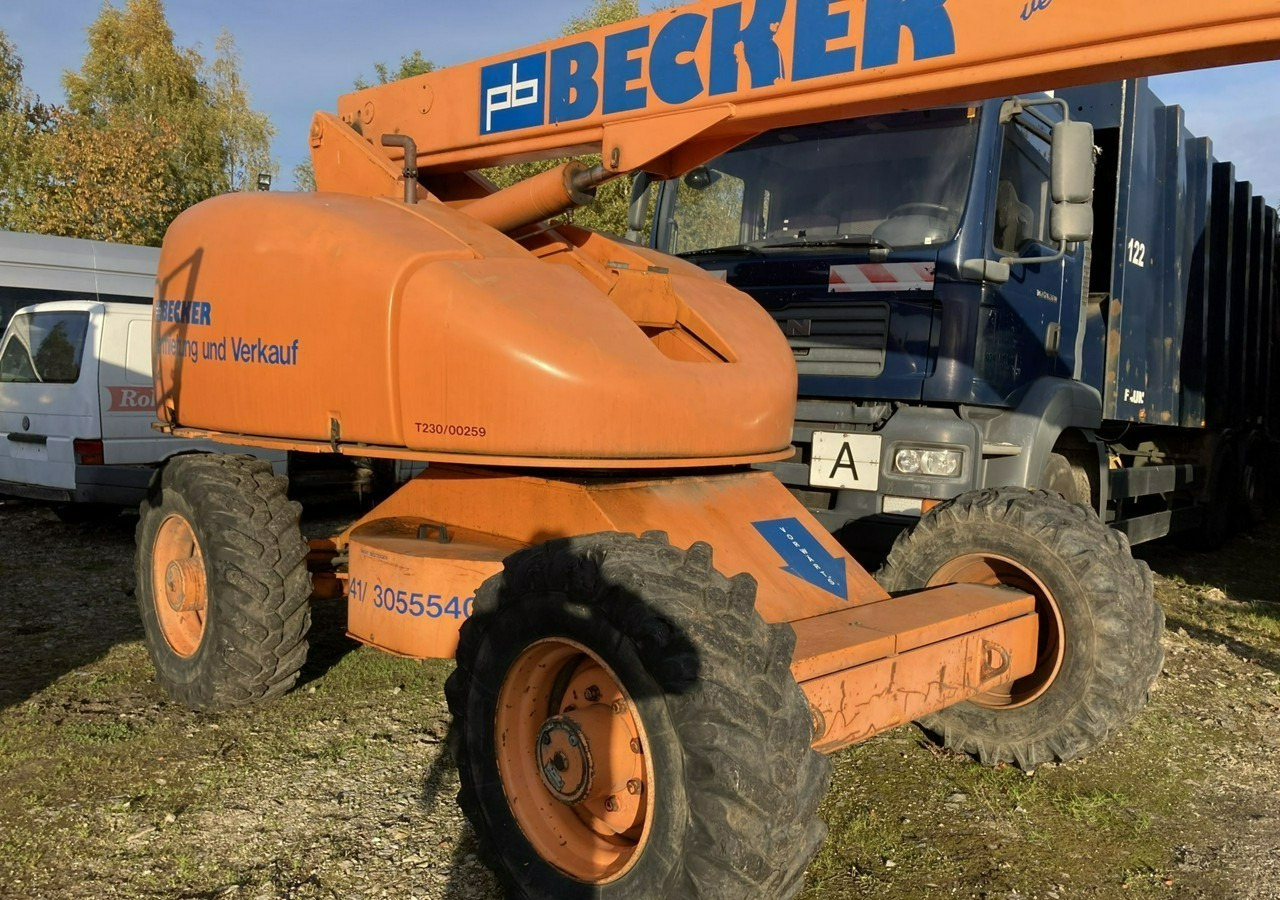 Teleskopinis keltuvas Inna Inny Podnośnik koszowy Haulotte H23 zwyżka 4x4 12082 mg 23 metrów: foto 18 Teleskopinis keltuvas Inna Inny Podnośnik koszowy Haulotte H23 zwyżka 4x4 12082 mg 23 metrów: foto 18