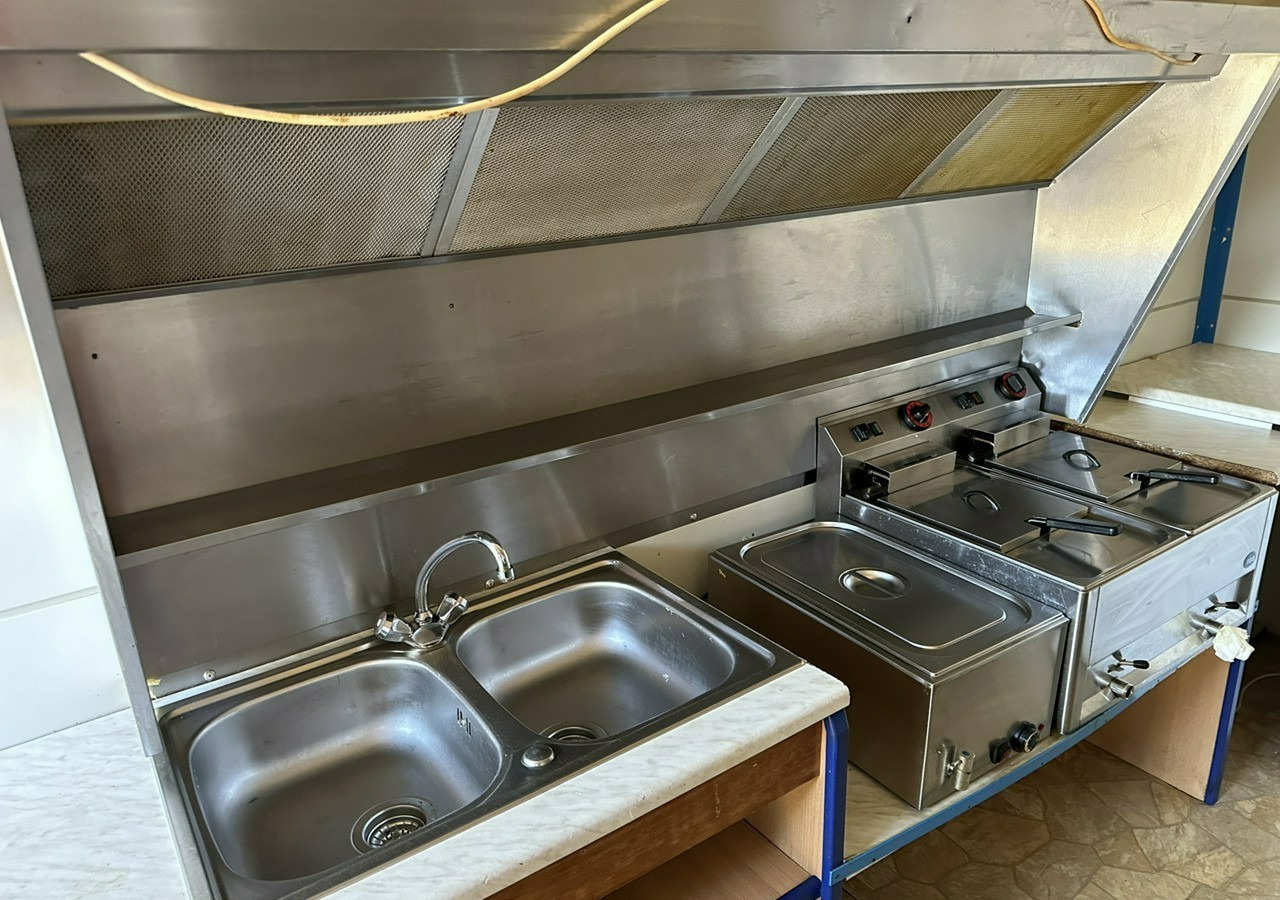 Inna Inny Smażalnia ryb Autosklep Gastronomiczna food truck foodtruck sklep 20 - Prekybinė priekaba: foto 3 Inna Inny Smażalnia ryb Autosklep Gastronomiczna food truck foodtruck sklep 20 - Prekybinė priekaba: foto 3