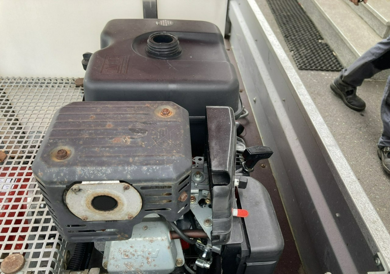 Komunalinė/ Specializuota technika, Automobilinė priekaba Iveco Inny Iveco wuko na przyczepce kanalizacja asenizacyjny 130bar: foto 9 Komunalinė/ Specializuota technika, Automobilinė priekaba Iveco Inny Iveco wuko na przyczepce kanalizacja asenizacyjny 130bar: foto 9