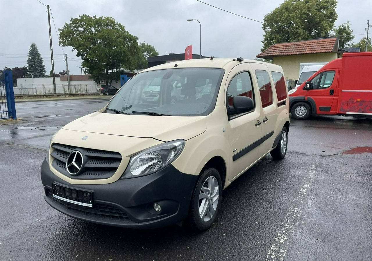 Mercedes-Benz Citan Citan Tourer Mercedes Citan 6-osob przewozu Niepełnosprawnych inwalida - Universalas: foto 2 Mercedes-Benz Citan Citan Tourer Mercedes Citan 6-osob przewozu Niepełnosprawnych inwalida - Universalas: foto 2