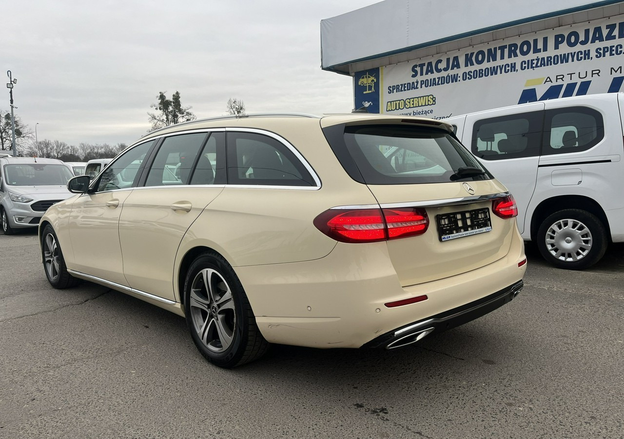 Mercedes-Benz Klasa E E220d T 9G-tronic 197KM Navi FullLed Kamera Asystent Model 2020 FV 2 - Lengvasis automobilis: foto 3 Mercedes-Benz Klasa E E220d T 9G-tronic 197KM Navi FullLed Kamera Asystent Model 2020 FV 2 - Lengvasis automobilis: foto 3