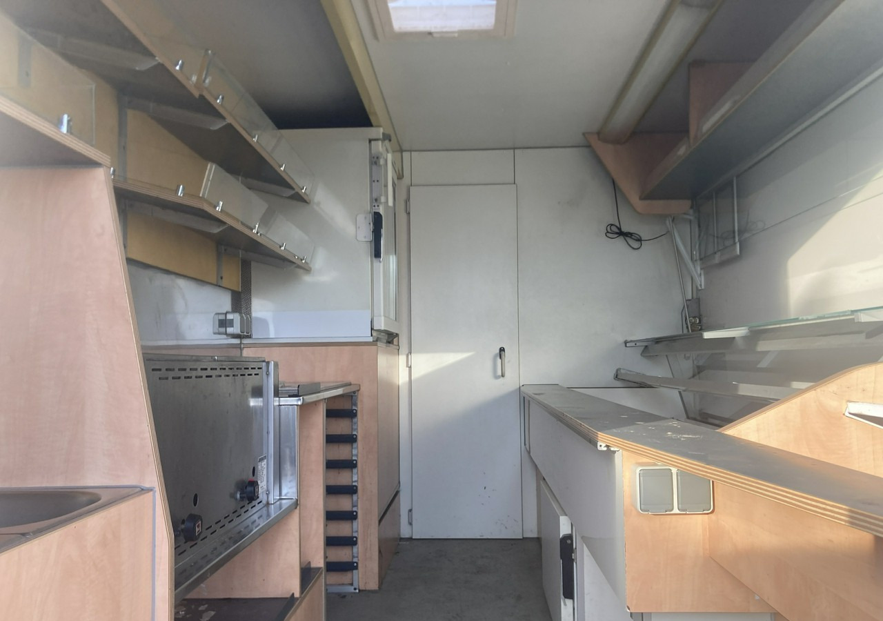 Mercedes-Benz Sprinter Autosklep Gastronomiczny Food Truck Foodtruck sklep bar 2009 Borco - Autoparduotuvė: foto 2 Mercedes-Benz Sprinter Autosklep Gastronomiczny Food Truck Foodtruck sklep bar 2009 Borco - Autoparduotuvė: foto 2