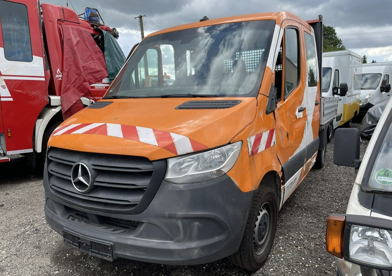 Mercedes-Benz Sprinter Sprinter 314 Dokka Brygadówka 7-oso doka Klim skrzynia rama Model 20 - Bortinis automobilis, Komercinis automobilis su dviguba kabina: foto 1 Mercedes-Benz Sprinter Sprinter 314 Dokka Brygadówka 7-oso doka Klim skrzynia rama Model 20 - Bortinis automobilis, Komercinis automobilis su dviguba kabina: foto 1
