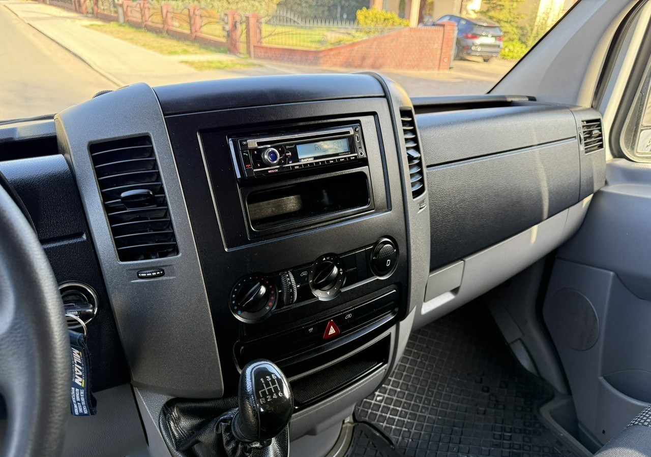 Bortinis automobilis, Komercinis automobilis su dviguba kabina Mercedes-Benz Sprinter Sprinter 315 CDI dokka doka Brygadówka skrzynia 2007: foto 8