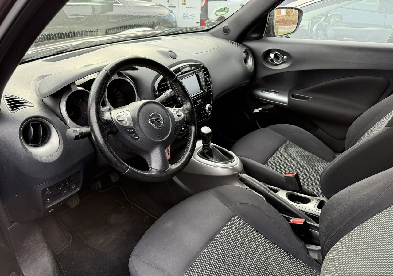 Nissan Juke Nisan Juke 1.2 - 115KM Benzyna Klima Navi Kamera 100tkm 2015 - Visureigis: foto 2 Nissan Juke Nisan Juke 1.2 - 115KM Benzyna Klima Navi Kamera 100tkm 2015 - Visureigis: foto 2