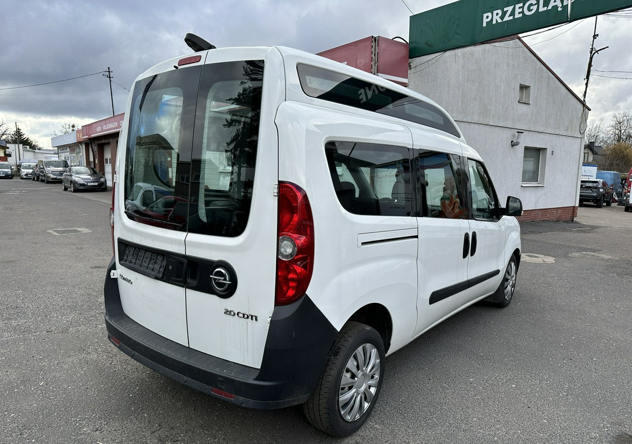 Opel Combo III 2.0CDTI Maxi Panorama Klima Kamera Webasto 2016 - Lengvasis automobilis: foto 3 Opel Combo III 2.0CDTI Maxi Panorama Klima Kamera Webasto 2016 - Lengvasis automobilis: foto 3