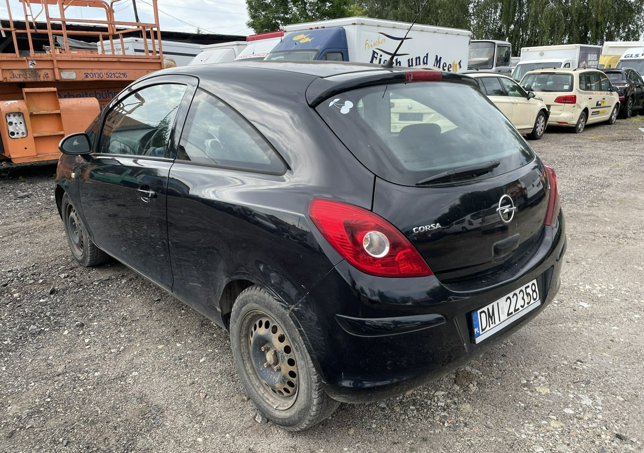 Opel Corsa D Opel Corsa 1,2-16V 80KM Klima 2008 - Hečbekas: foto 4 Opel Corsa D Opel Corsa 1,2-16V 80KM Klima 2008 - Hečbekas: foto 4