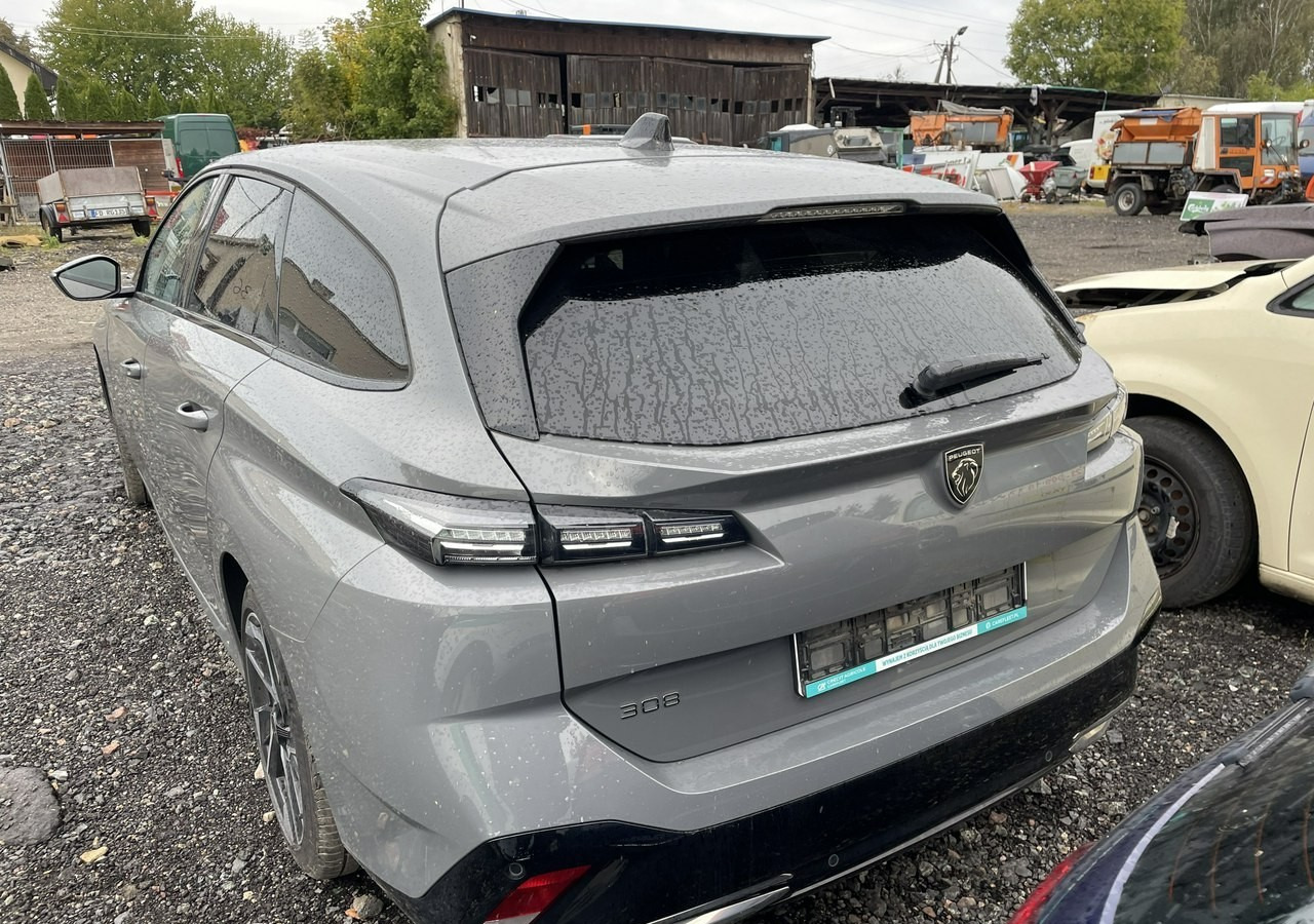 Peugeot 308 P5 Peugeot 308 1.5-131KM BlueHDi Allure Pack S&S EAT8 Salon PL 2024 - Universalas: foto 4 Peugeot 308 P5 Peugeot 308 1.5-131KM BlueHDi Allure Pack S&S EAT8 Salon PL 2024 - Universalas: foto 4