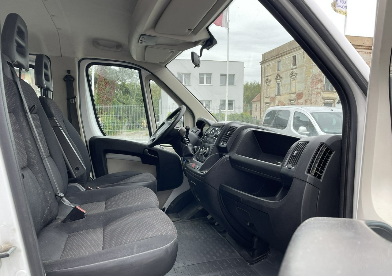 Peugeot Boxer Peugeot Boxer 2.0-130KM klima dokka Brygadówka doka 122tkm 2018 - Bortinis automobilis, Komercinis automobilis su dviguba kabina: foto 4 Peugeot Boxer Peugeot Boxer 2.0-130KM klima dokka Brygadówka doka 122tkm 2018 - Bortinis automobilis, Komercinis automobilis su dviguba kabina: foto 4