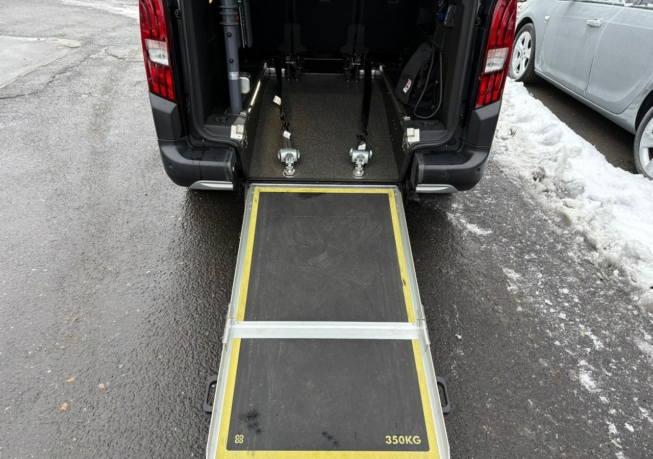 Peugeot Rifter Rifter Long 1,5HDI Automat dla Niepełnosprawnych Inwalida Rampa PFRO - Universalas: foto 4 Peugeot Rifter Rifter Long 1,5HDI Automat dla Niepełnosprawnych Inwalida Rampa PFRO - Universalas: foto 4
