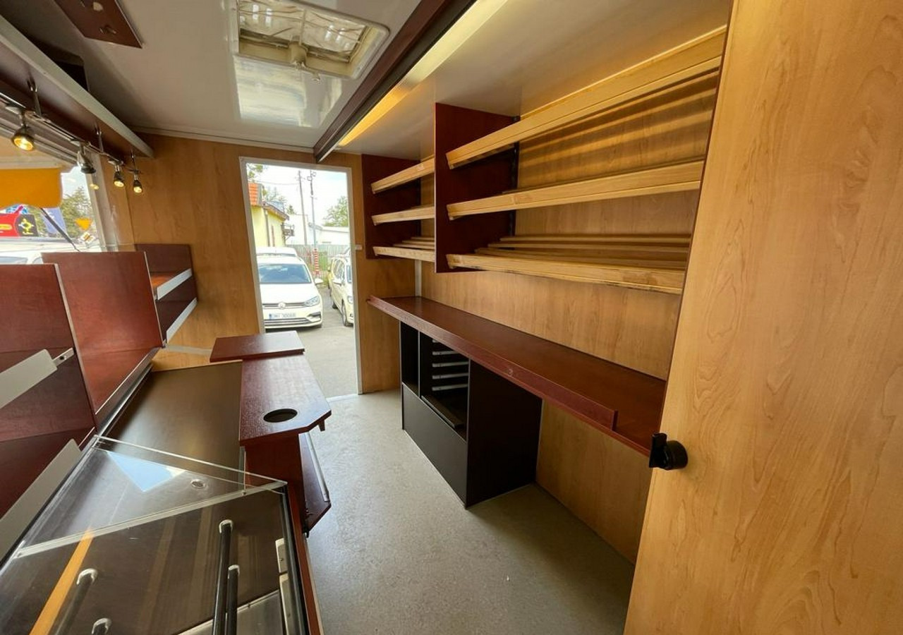 Renault Master Autosklep Sklep pieczywa Gastronomiczny Food Truck Foodtruck 2015 - Autoparduotuvė: foto 3 Renault Master Autosklep Sklep pieczywa Gastronomiczny Food Truck Foodtruck 2015 - Autoparduotuvė: foto 3